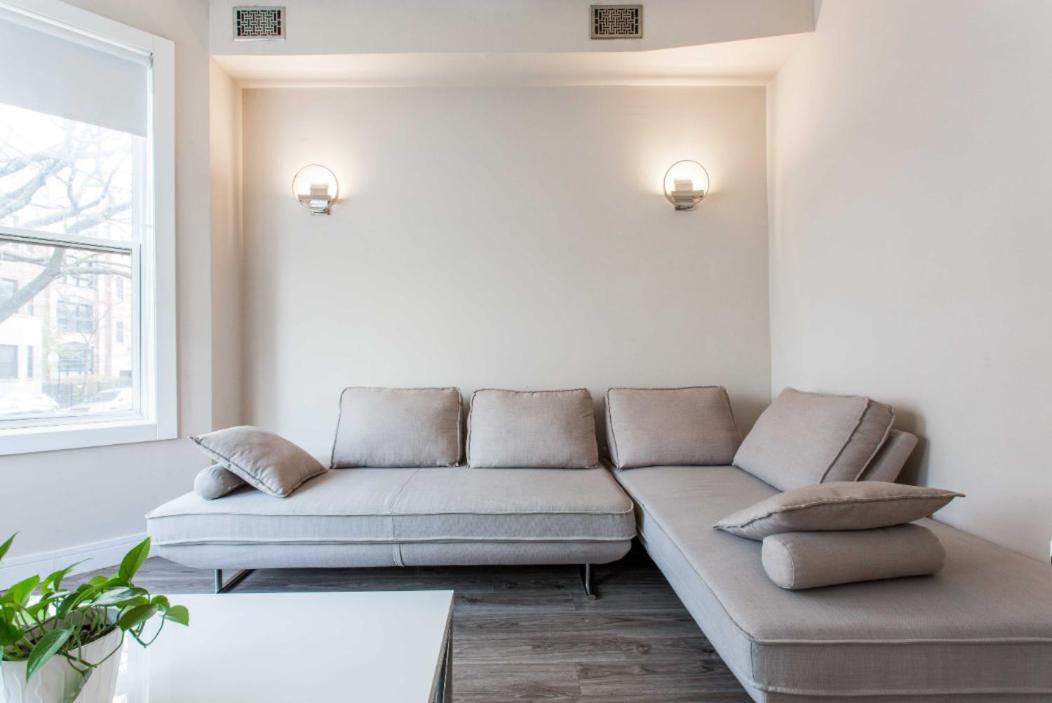 The Double Play - 1 Min Walk To Wrigley! Spacious 2Br - Perfect For Cubs Fans! Chicago Ngoại thất bức ảnh