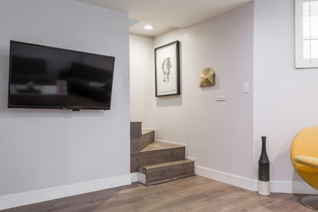 The Double Play - 1 Min Walk To Wrigley! Spacious 2Br - Perfect For Cubs Fans! Chicago Ngoại thất bức ảnh