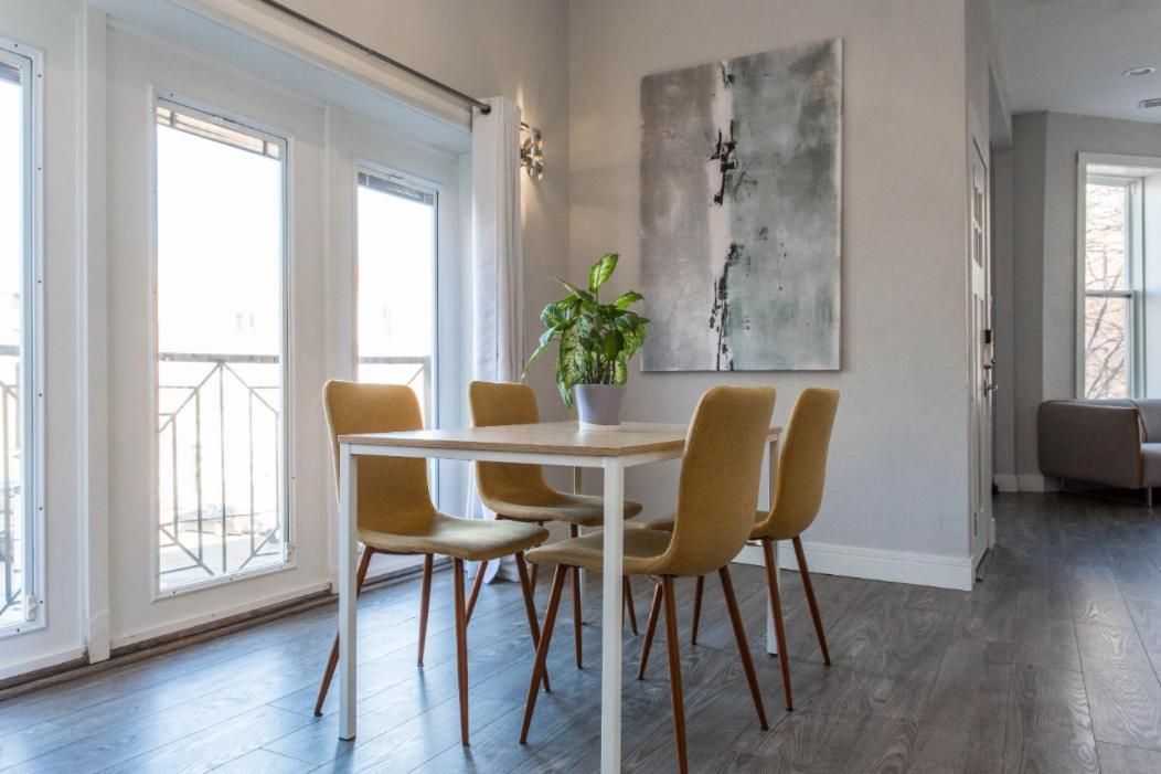 The Double Play - 1 Min Walk To Wrigley! Spacious 2Br - Perfect For Cubs Fans! Chicago Ngoại thất bức ảnh