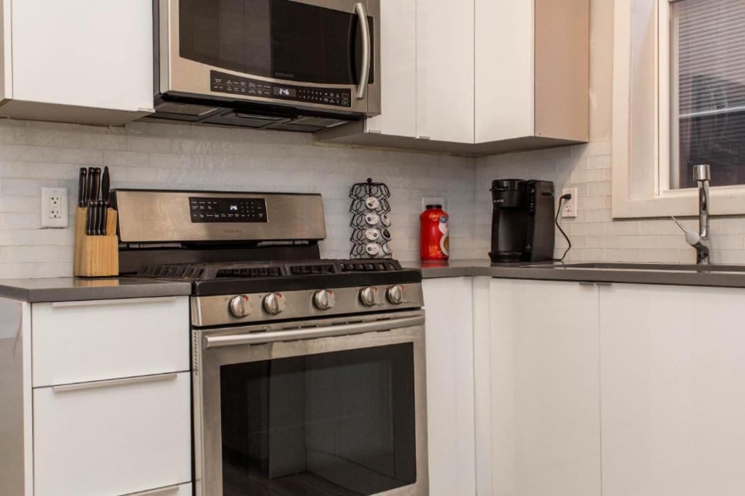 The Double Play! 1 Min Walk To Wrigley - 2Br - Perfect For Cubs Fans Chicago Ngoại thất bức ảnh