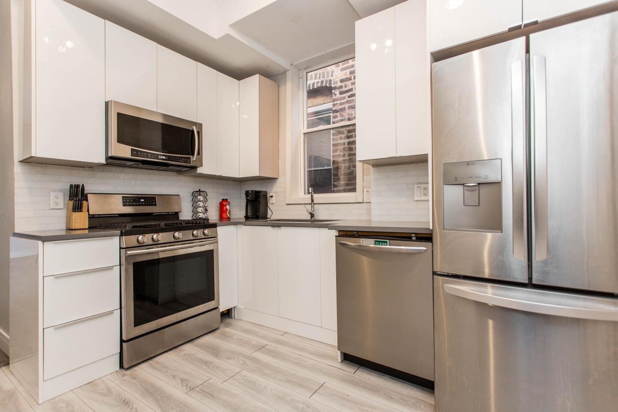 The Double Play - 1 Min Walk To Wrigley! Spacious 2Br - Perfect For Cubs Fans! Chicago Ngoại thất bức ảnh