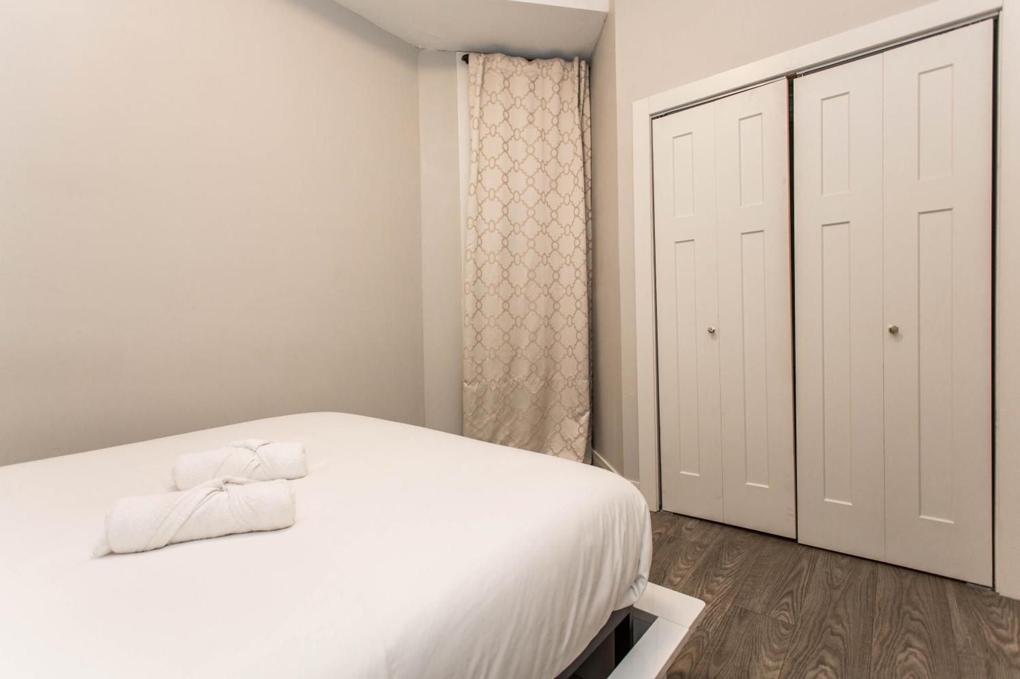 The Double Play - 1 Min Walk To Wrigley! Spacious 2Br - Perfect For Cubs Fans! Chicago Ngoại thất bức ảnh